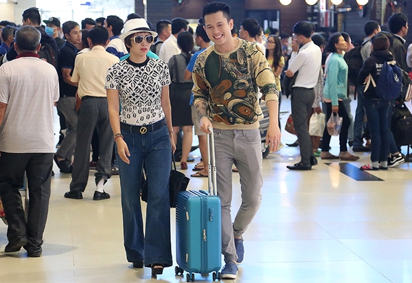thuy-hien-than-mat-voi-trai-tre-ngoc-khanh-tren-pho-8