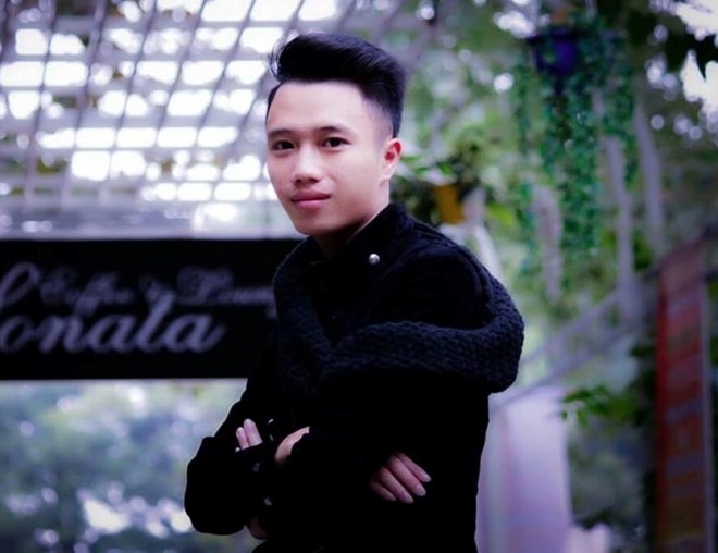 9X Nghe An co giong hat giong Dam Vinh Hung hinh anh 2