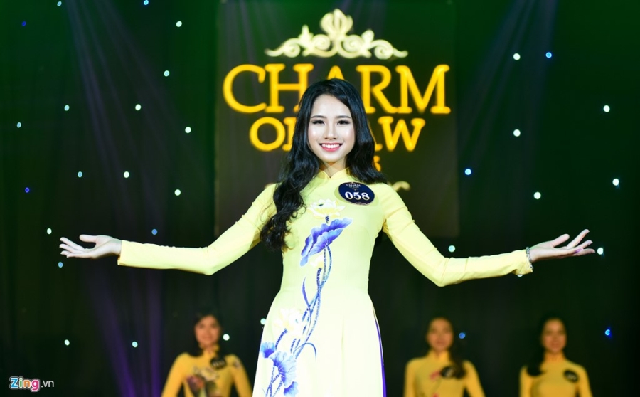 'Co dong xinh dep' tro thanh hoa khoi Dai hoc Luat Ha Noi hinh anh 3