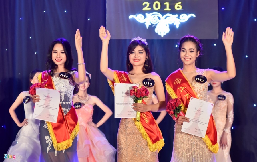 'Co dong xinh dep' tro thanh hoa khoi Dai hoc Luat Ha Noi hinh anh 12