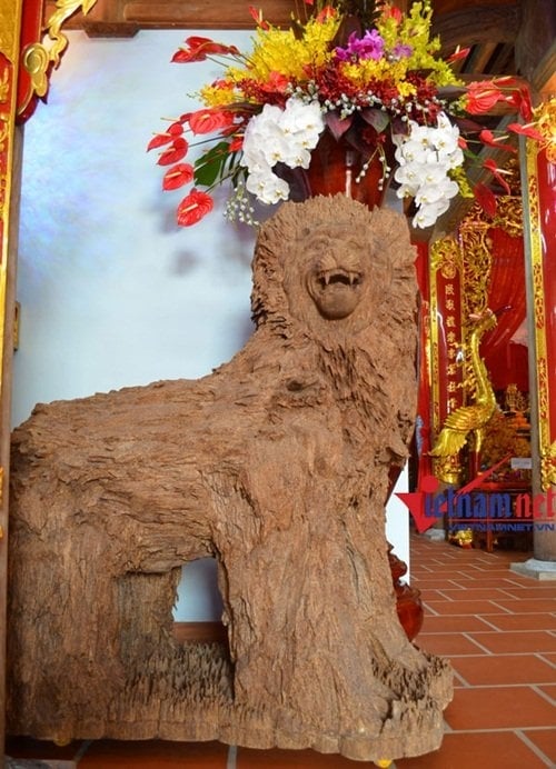 Hoài Linh, Xuân Hinh, nhà thờ Tổ của Hoài Linh, nhà quê của Xuân Hinh
