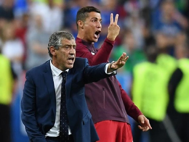 Ronaldo bo ngo dan dat Real sau khi treo giay hinh anh 1