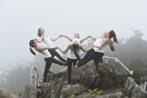 sung sot truoc anh yoga cuc doc cua gai xinh trung quoc hinh anh 7