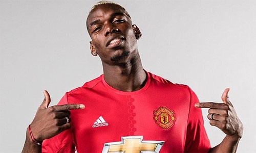 thuc-hu-chuyen-man-utd-thu-tien-khung-tu-viec-ban-ao-dau-cua-pogba-2
