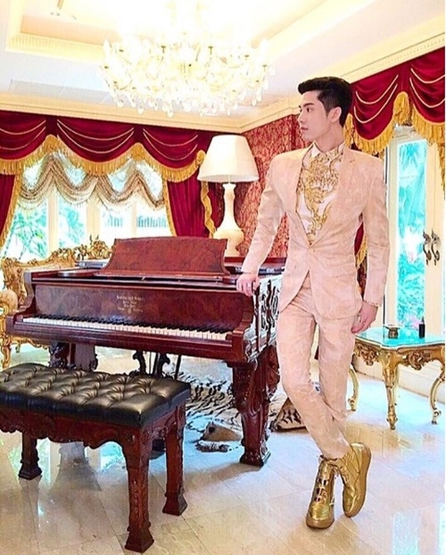 sung sot thieu gia voi sieu xe dat vang khien trieu co gai mo uoc hinh anh 5