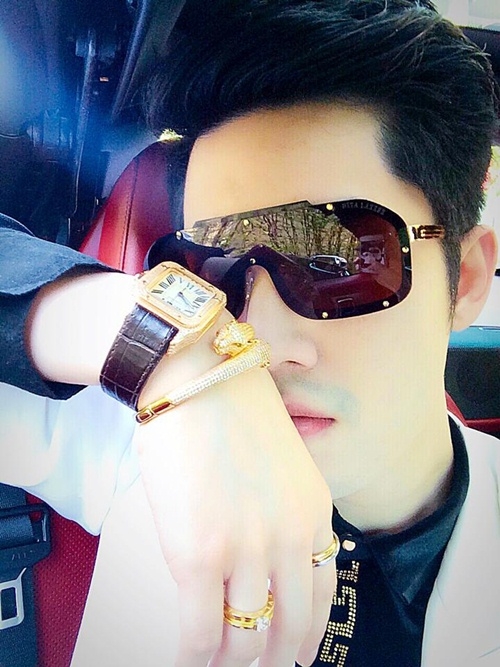sung sot thieu gia voi sieu xe dat vang khien trieu co gai mo uoc hinh anh 10