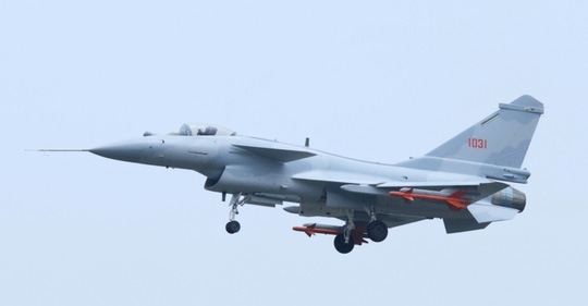 Một chiếc máy bay J-10. Ảnh: Quwa 