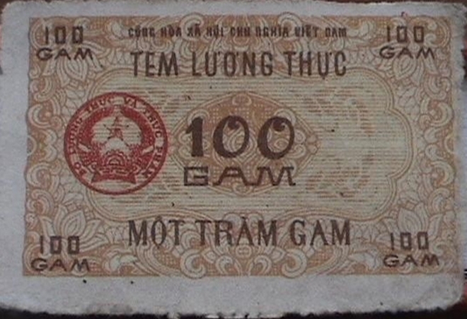 Những bức ảnh hiếm về cửa hàng mậu dịch thời bao cấp