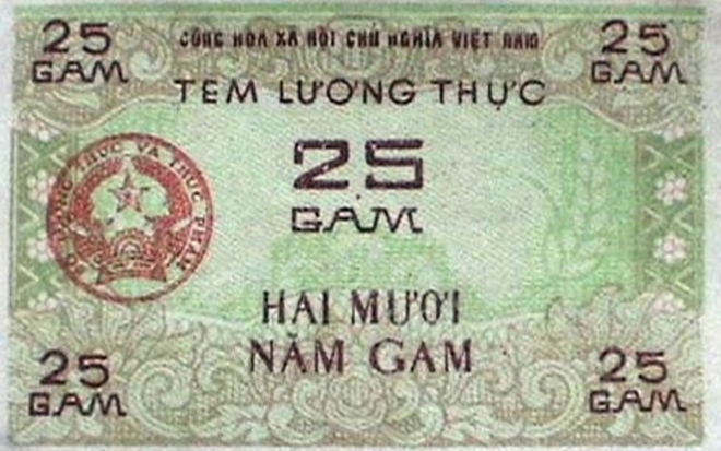 Những bức ảnh hiếm về cửa hàng mậu dịch thời bao cấp
