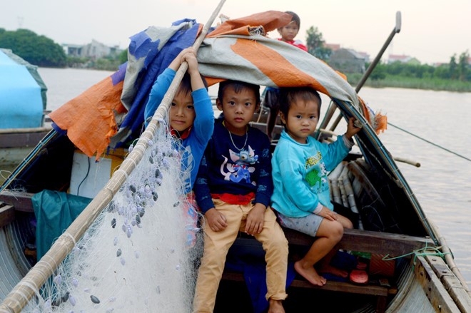Xom chai khong ho khau giua long thi xa hinh anh 10