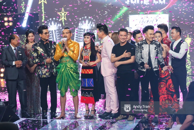 Đàm Vĩnh Hưng bật khóc khi học trò chiến thắng Tuyệt đỉnh song ca - Ảnh 4.
