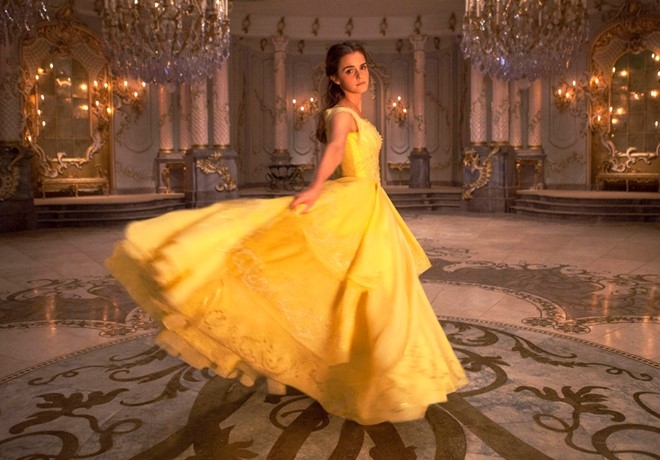 Emma Watson dep hut hon trong trailer ‘Beauty and the beast' hinh anh 2