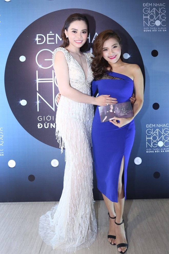 Ho Ngoc Ha dien hang hieu den xem dem nhac Giang Hong Ngoc hinh anh 11