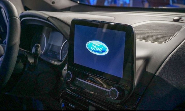  Được định vị bên dưới Escape trong dòng sản phẩm của Ford tại thị trường Mỹ, EcoSport 2018 sẽ cạnh tranh với những đối thủ như Chevrolet Trax, Honda HR-V, Mazda CX-3, Jeep Renegade và Nissan Juke. 