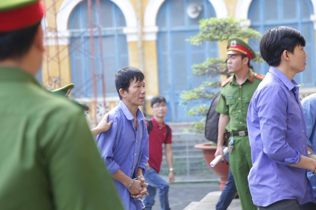 Sáng nay, xét xử sơ thẩm vụ cha vợ giết con rể rồi chở xác đến công an đầu thú - Ảnh 8.