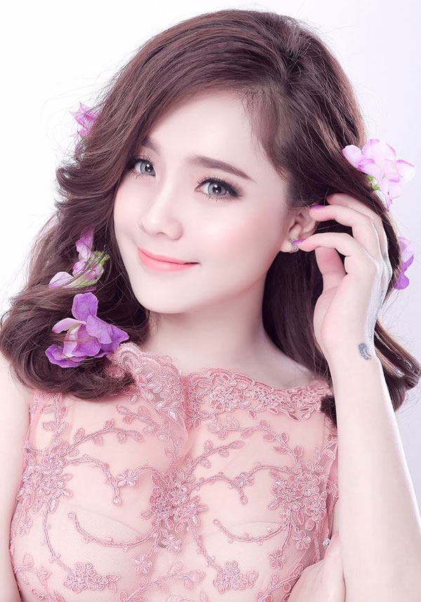 hot girl xinh dep nhat bien hoa gay choang voi thu nhap khung moi thang hinh anh 2