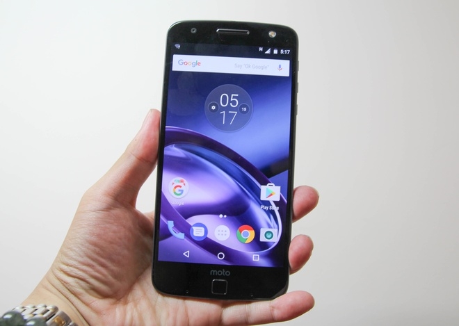 Moto Z mỏng 5,2mm về Việt Nam giá 16 triệu đồng