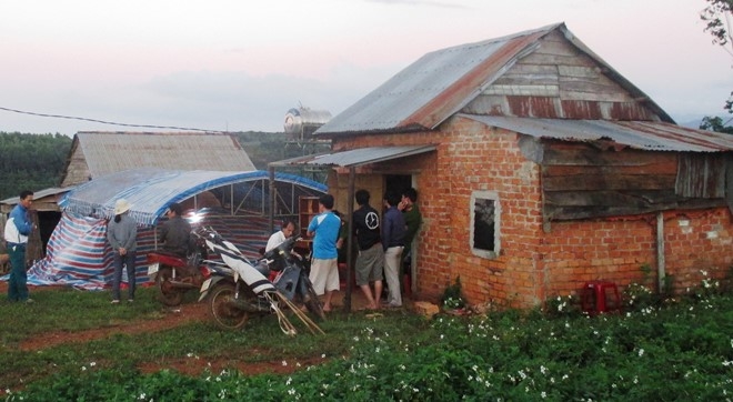 Lay mau thuc an gia dinh 2 chi em ngo doc xet nghiem hinh anh 1