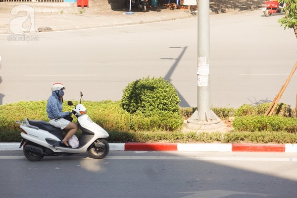 Nhìn những hình ảnh nắng nóng oi ả này, có ai tin là mùa đông Hà Nội?