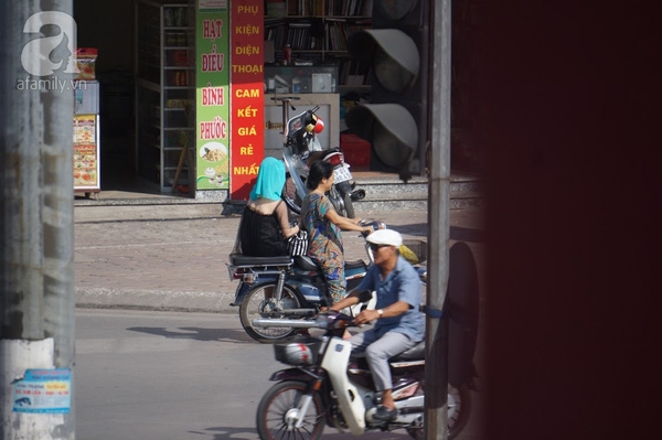Nhìn những hình ảnh nắng nóng oi ả này, có ai tin là mùa đông Hà Nội?