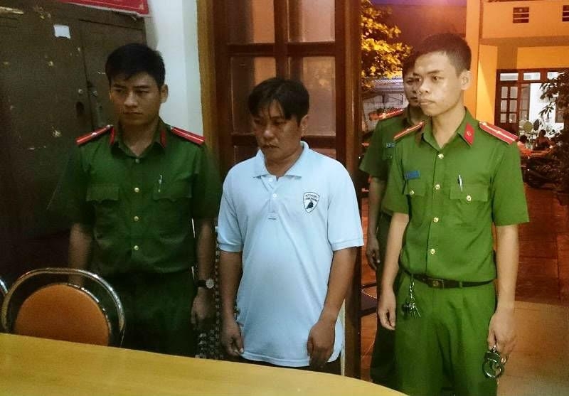 Hai cán bộ đô thị nhận tiền “làm ngơ” cho xây nhà trái phép