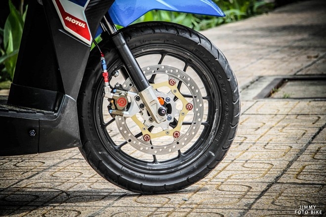 Honda Click Thai len do choi tri gia ca tram trieu dong hinh anh 6
