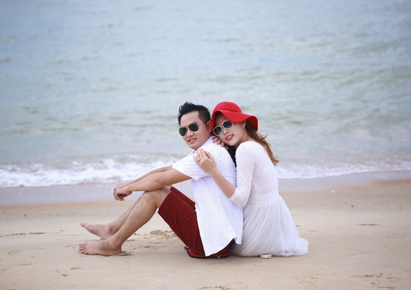 anh-cuoi-cua-dien-vien-thien-bao-va-ban-gai-kem-15-tuoi-2