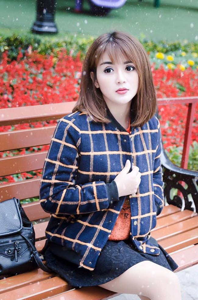 co giao tieu hoc xinh nhu bup be khien hoc sinh ngo ngan hinh anh 4