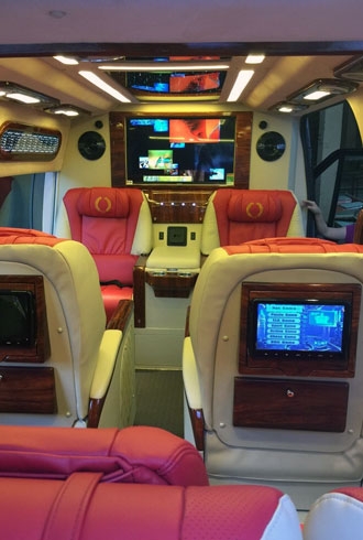 ford-transit-limousine-tu-viet-nam-xuat-sang-kuwait