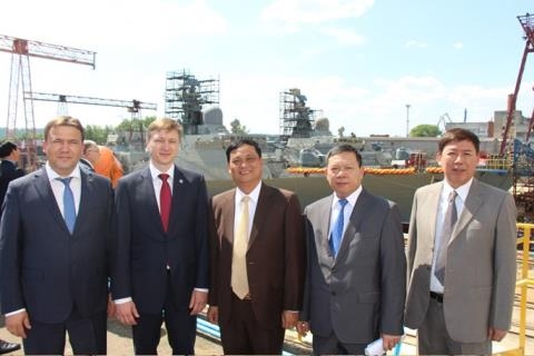Tau Gepard duoc nghiem thu dai chi huy, ve nuoc som
