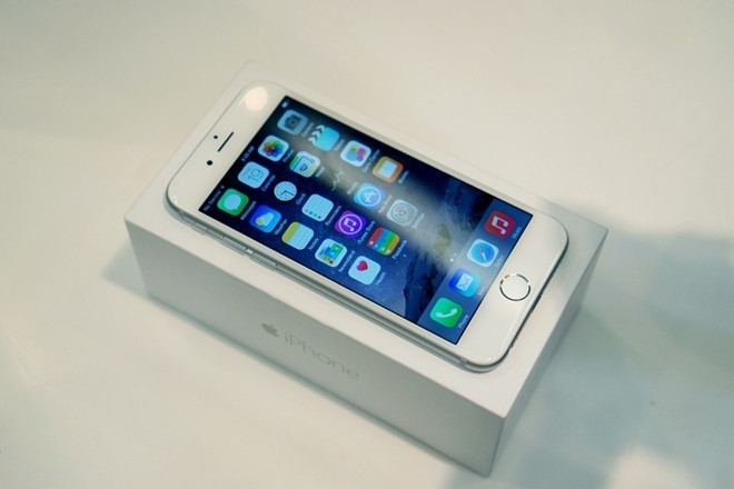 Ve gia 6-7 trieu, iPhone 6 thanh hang pho thong hinh anh 1