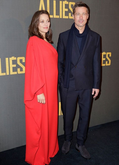 brad-pitt-om-marion-cotillard-trong-buoi-cong-chieu-phim-o-paris-1