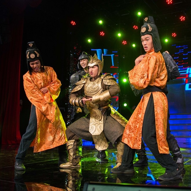 'Thai tu' Isaac nhay bai tao - but khien fan phan khich hinh anh 2