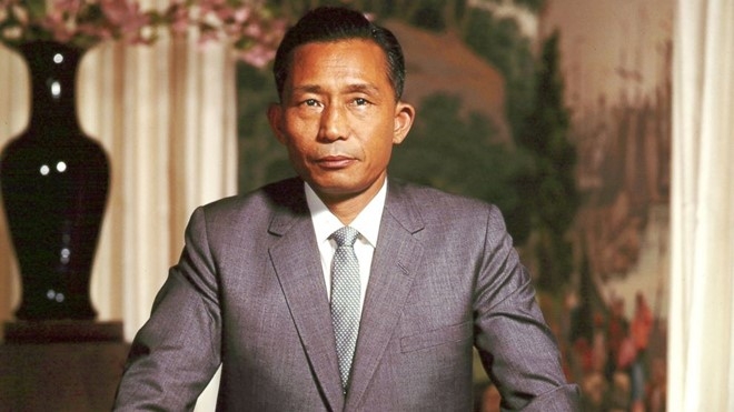 8 doi tong thong Han Quoc lien tiep dinh be boi hinh anh 2