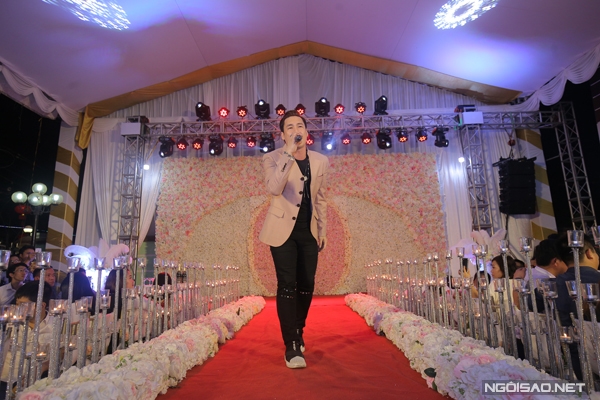 dam-cuoi-bac-ty-hoanh-trang-cua-dai-gia-8x-hung-yen-5