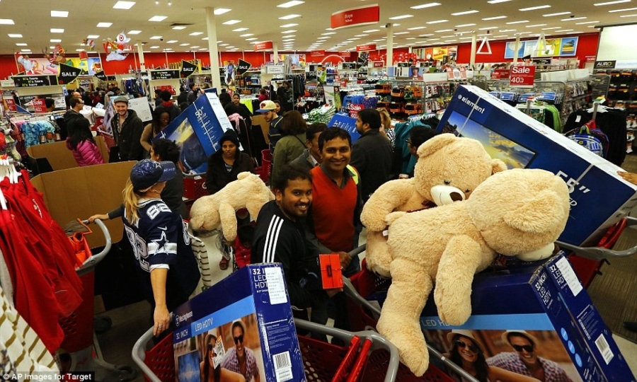 Canh tranh cuop nam nao cung thay trong 'Black Friday' hinh anh 2