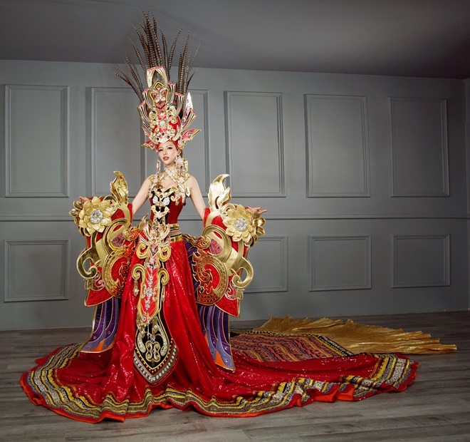 Quá tự hào: Dù chưa thi, mỹ nhân Việt đã giành 2 giải lớn tại HH Siêu quốc gia! - Ảnh 1.