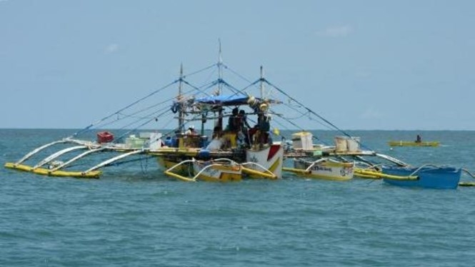 Các ngư dân Philippines cho rằng lệnh cấm đánh bắt bên trong bãi cạn Scarborough gây ảnh hưởng kế sinh nhai của họ /// AFP