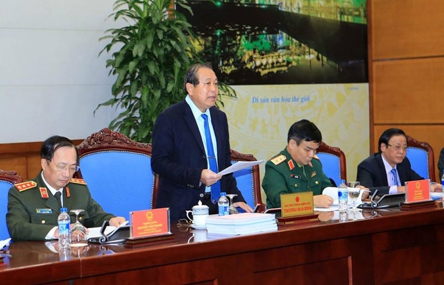  Phó Thủ tướng Trương Hoà Bình chủ trì cuộc họp cả Hội đồng tư vấn đặc xá ngày 27/11. 