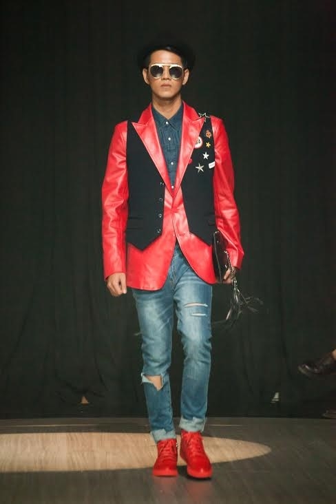 Dan mau nam coi tran mac vay tren san dien Viet hinh anh 7