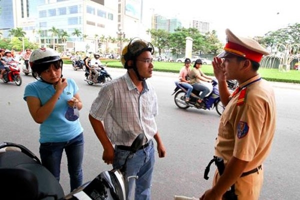 Thu tuc sang ten, doi chu xe khi khong lien lac duoc chu cu hinh anh 1