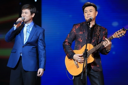 hoai-linh-trach-chi-tai-hat-nham-loi-trong-liveshow-giao-linh-9
