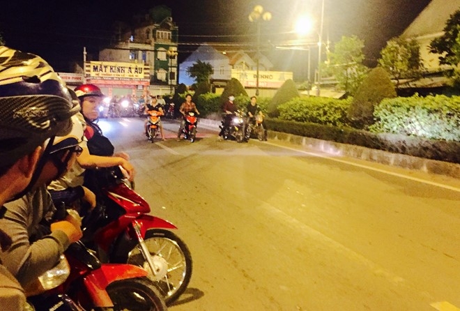 ‘Quai xe’ chan quoc lo de dua xe tai ngoai o Sai Gon hinh anh 2