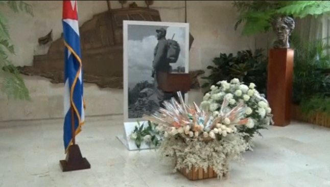 Cuba cong bo hinh anh hop dung tro cot lanh tu Fidel Castro hinh anh 1