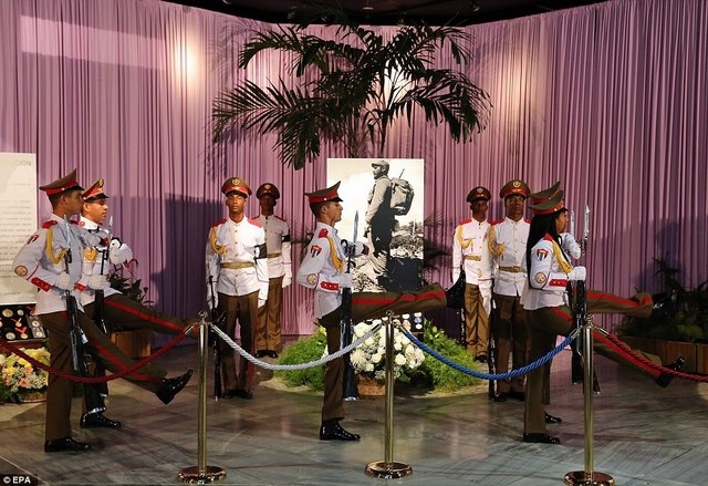 dan cuba nghen ngao tu biet lanh tu fidel castro hinh anh 8