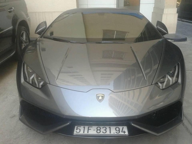 Lamborghini Huracan của tay chơi 9X Sài thành được cho Bắc tiến nhằm phục vụ chuyến công tác dài ngày tại Thủ Đô.