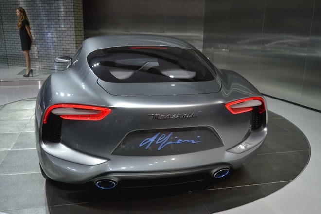 Maserati san xuat sieu xe dien canh tranh Tesla hinh anh 5