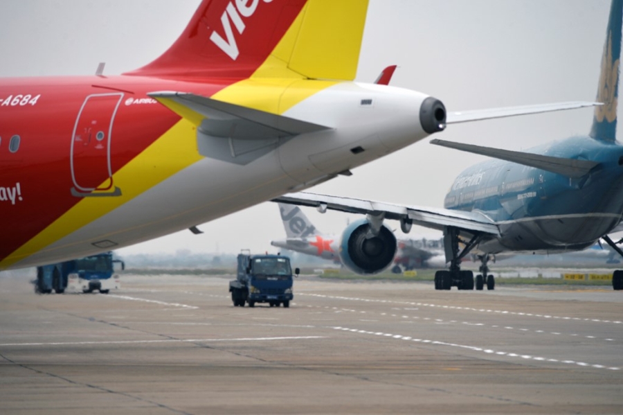 May bay xep hang cat canh o Noi Bai hinh anh 4