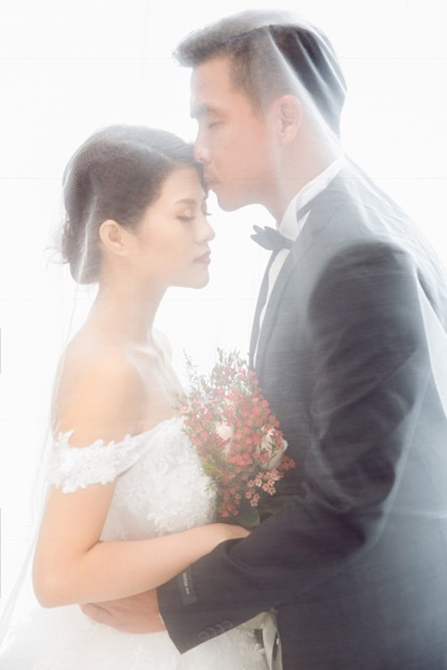 nu dj boc lua khoe anh cuoi lang man voi cuu tien dao viet thang hinh anh 11