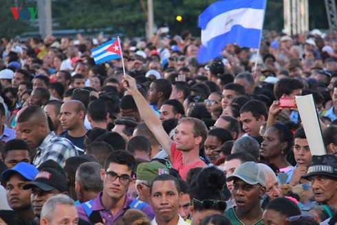 dai bac vang ren tuong niem lanh tu cuba fidel castro hinh 1